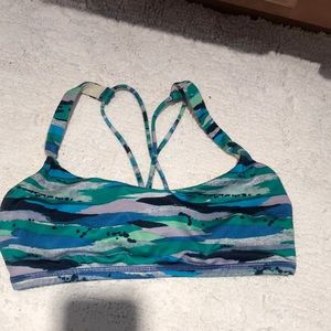 Lululemon sports bra